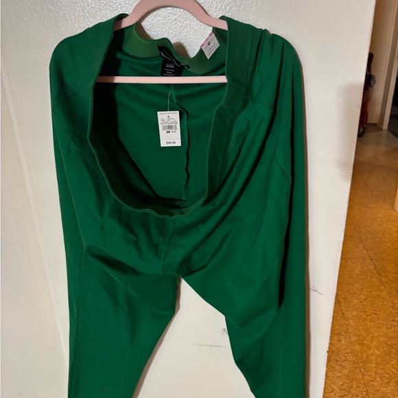 Ashley Stewart By 26 International - Vibrant Green Thick Legging Pants - Picture 3 of 9